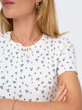 T-shirt manica corta Only - fiori blu fondo bianco - 1