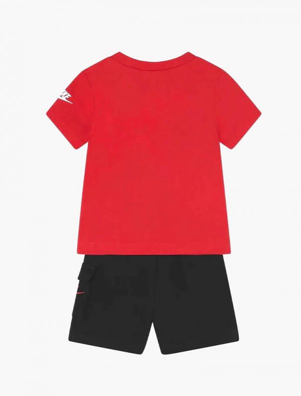 Completo maglia e pantalone corto Nike - rosso nero