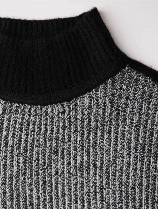Maglione con collo alto - nero