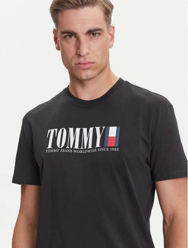 T-shirt manica corta Tommy Jeans - black