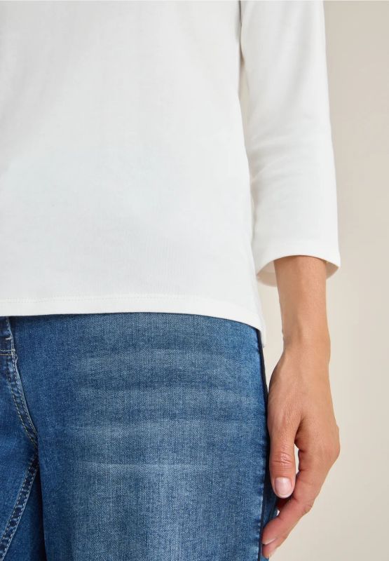 Maglia basica in cotone. scollo a bar... - bianco