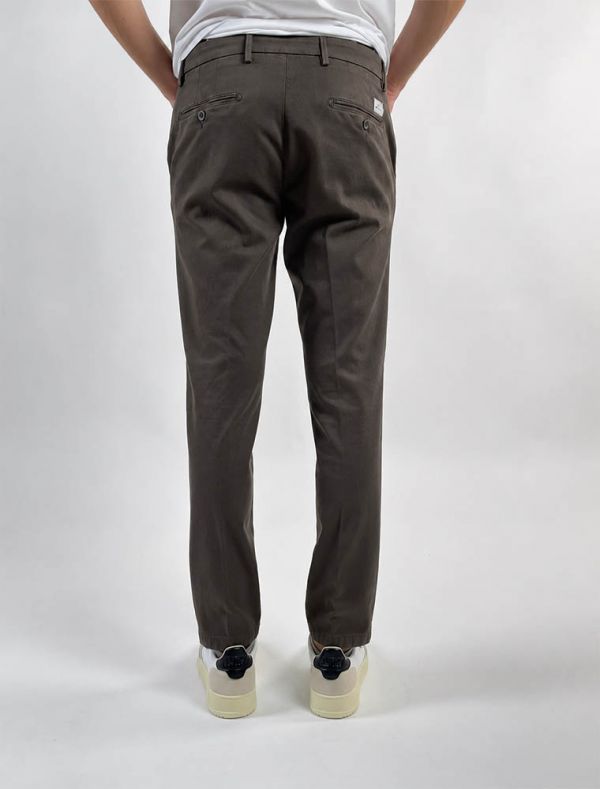 Pantalone casual Manuel Ritz - fango