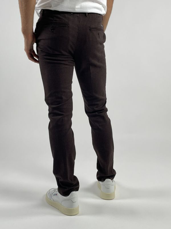 Pantalone casual Teleria Zed - wenge'