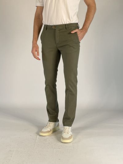 Pantalone casual Teleria Zed - army