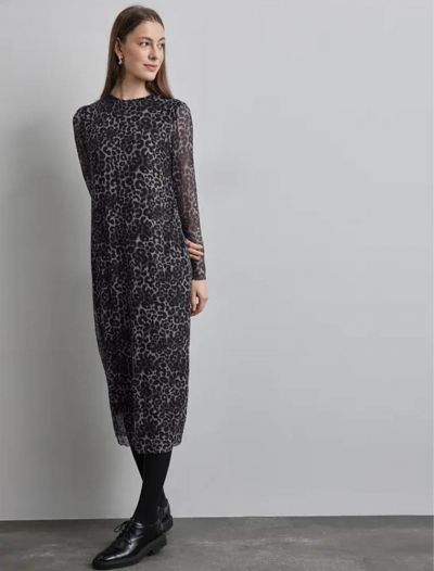 Vestiti one sale